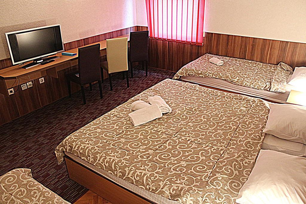 Hotel Piramida Sunca ヴィソコ エクステリア 写真