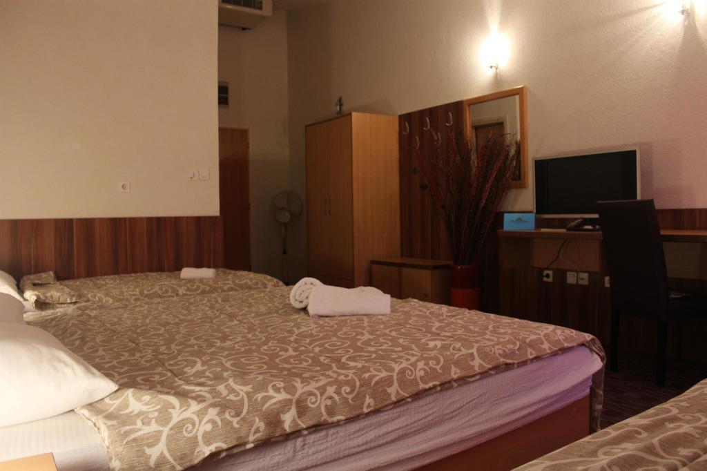 Hotel Piramida Sunca ヴィソコ エクステリア 写真