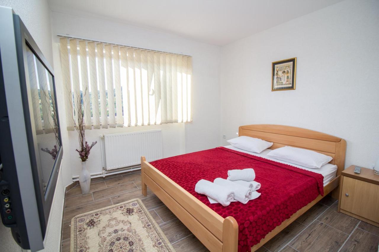 Hotel Piramida Sunca ヴィソコ エクステリア 写真
