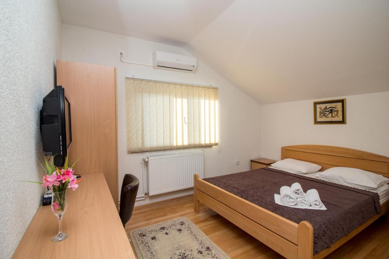 Hotel Piramida Sunca ヴィソコ エクステリア 写真