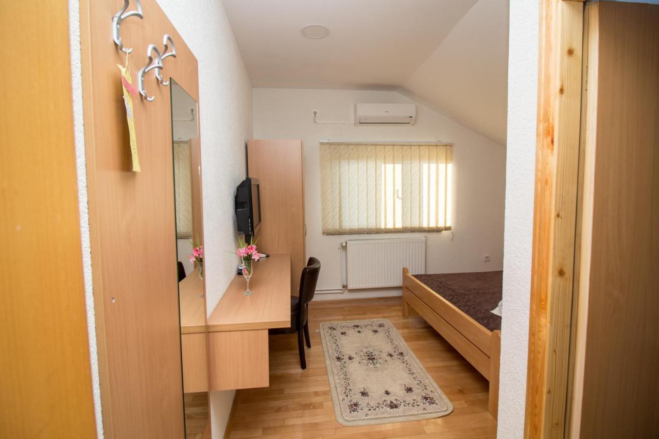 Hotel Piramida Sunca ヴィソコ エクステリア 写真