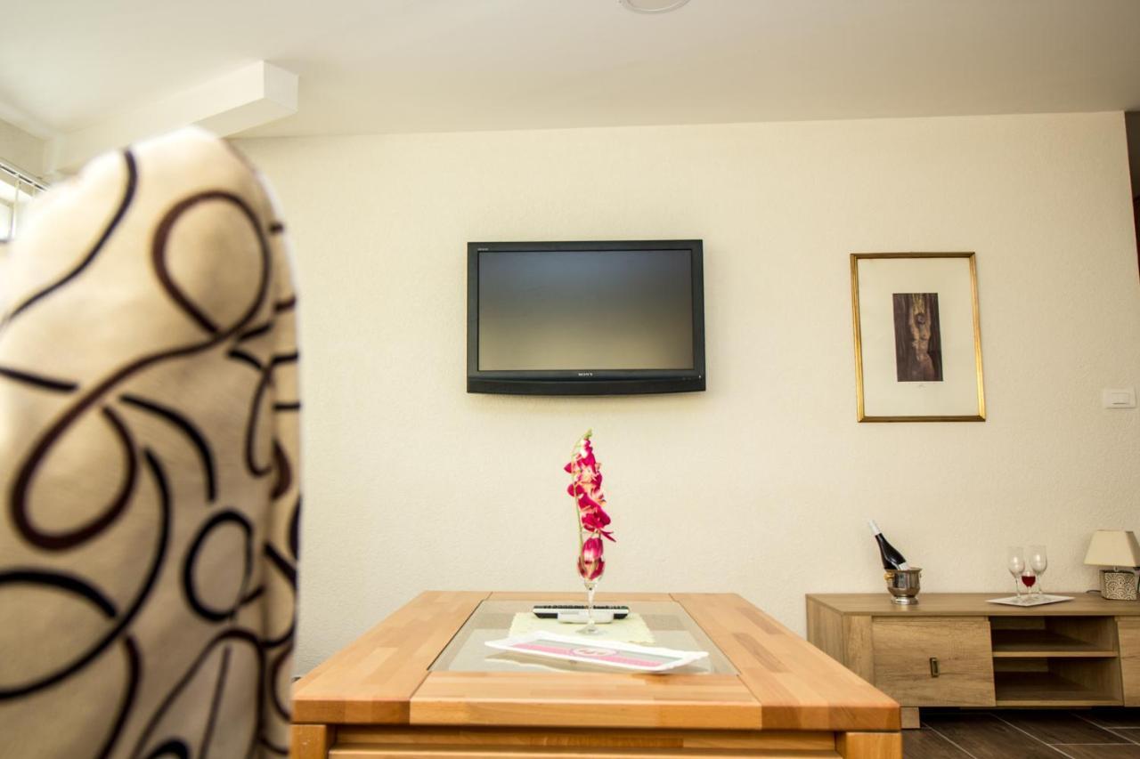 Hotel Piramida Sunca ヴィソコ エクステリア 写真