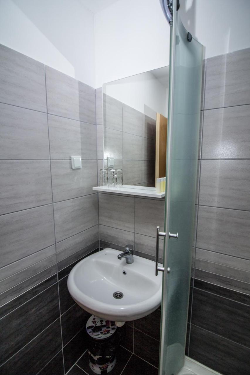 Hotel Piramida Sunca ヴィソコ エクステリア 写真
